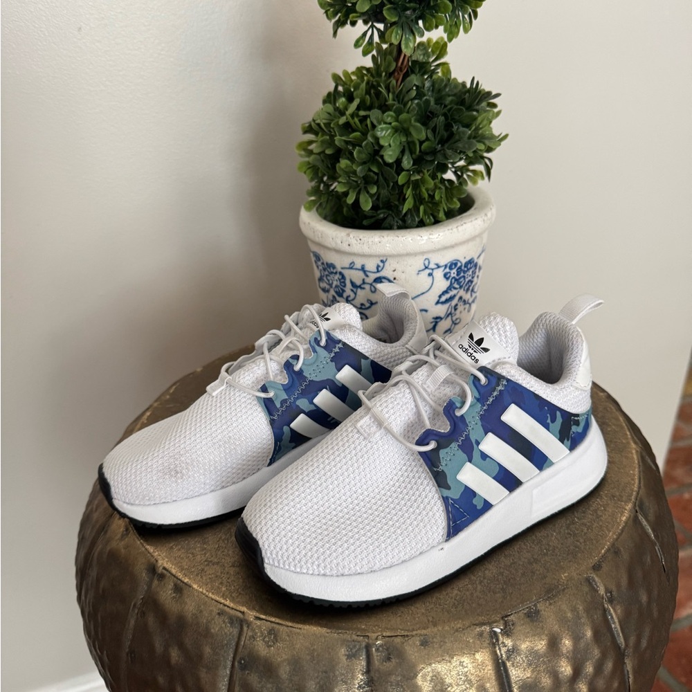 Adidas Kids White and Navy Sneakers